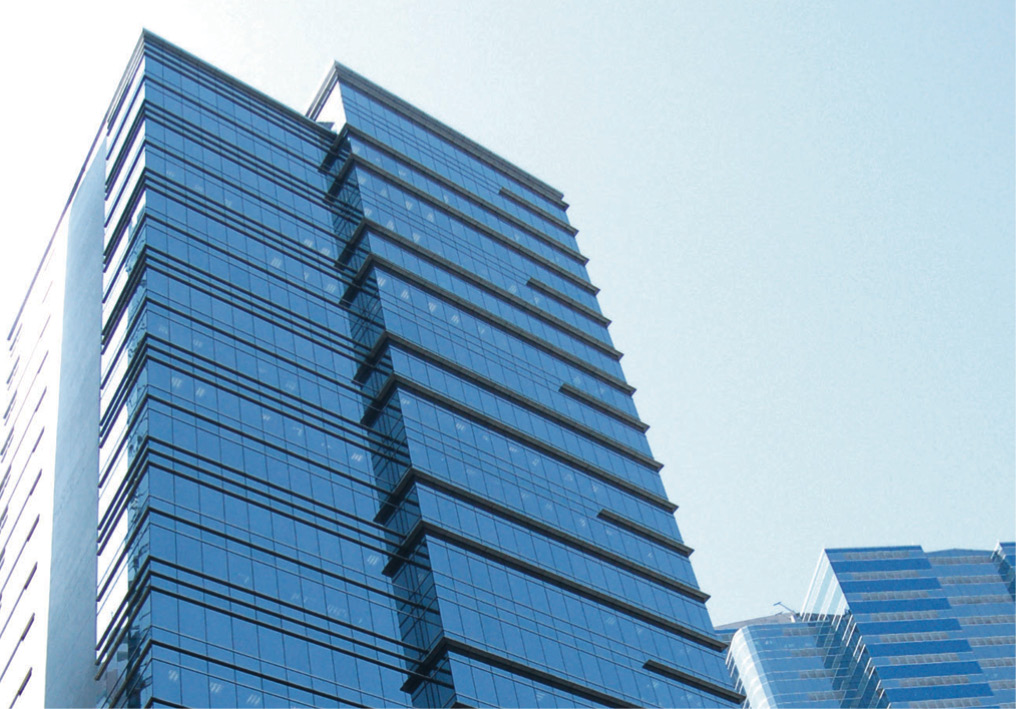 於創紀之城第三期自置兩層物業作為學院的東九龍教學中心。